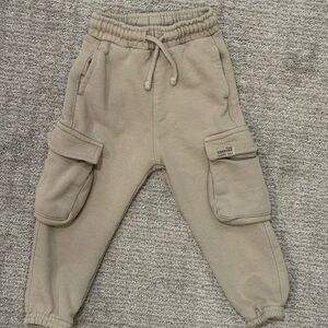 Zara Kids’ Light Beige Cargo Joggers 18-24M